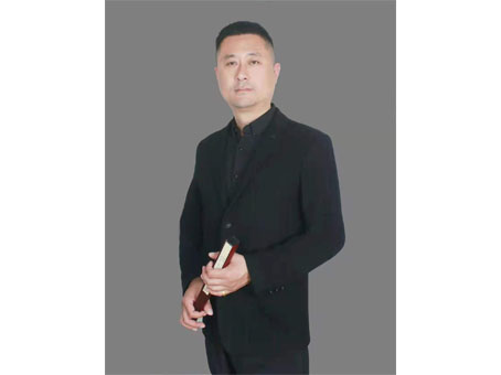 李飞.jpg